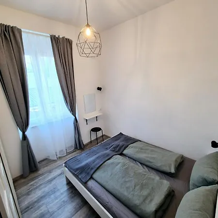 Holiday Apartment Апартаменты *